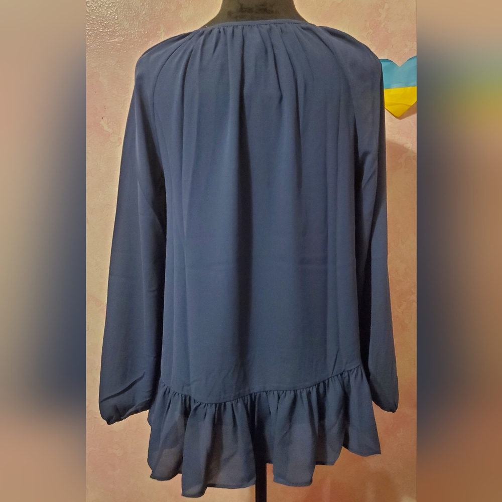 Lilly Pulitzer Navy Blue Blouse with Ruffle Hem - Picture 3 of 4